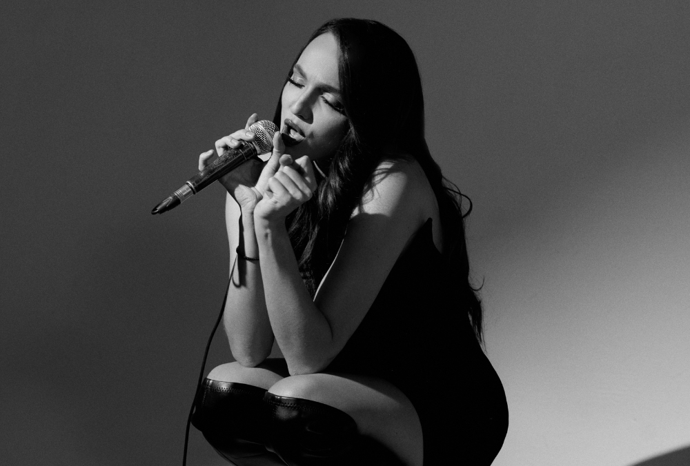 Kris Kolls Explores Emotional Standstill on “Get Out”