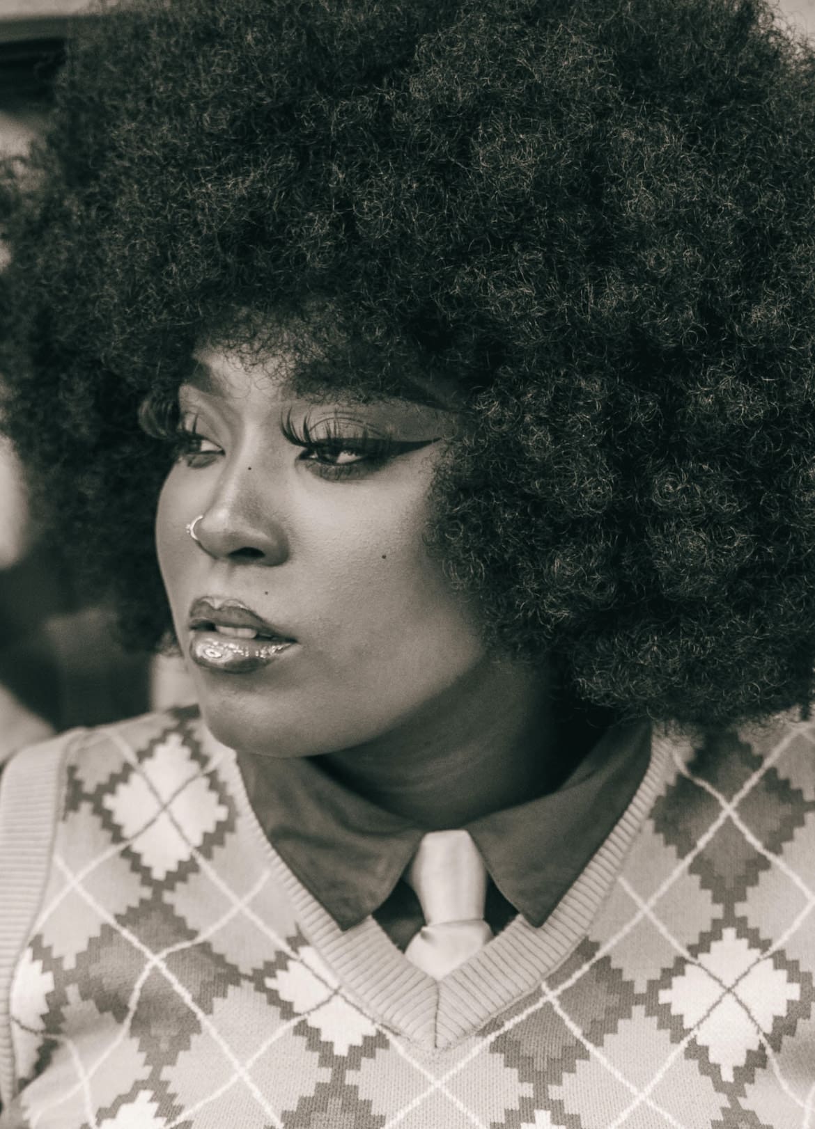 ROZZZQWEEN Rises Above Heartbreak On New Single ‘Praise Me’