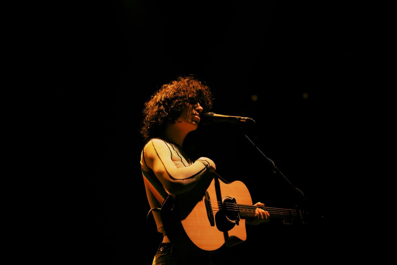 Jacob Alon Announces 'Live From The Roundhouse' Live Album